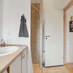 2 Bedroom Stunning In 펜션 *