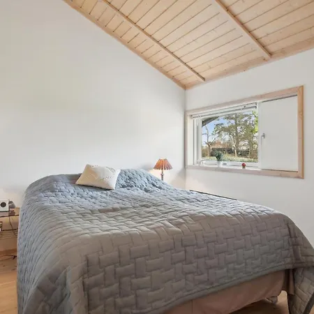 2 Bedroom Stunning In Knebel