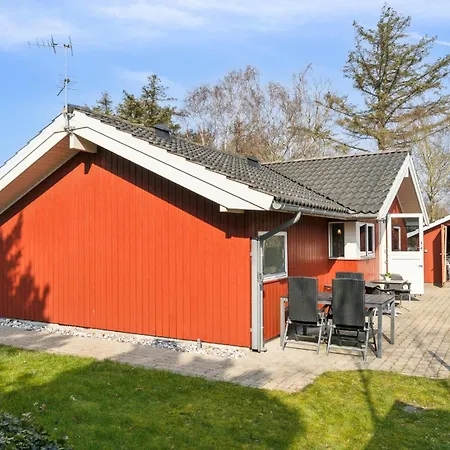 2 Bedroom Stunning In * Knebel