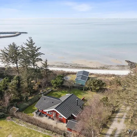 Holiday home 2 Bedroom Stunning In