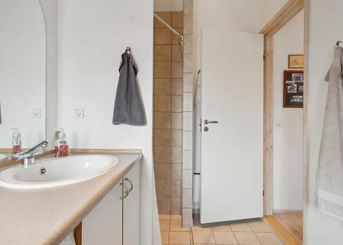 2 Bedroom Stunning In Hébergement de vacances *