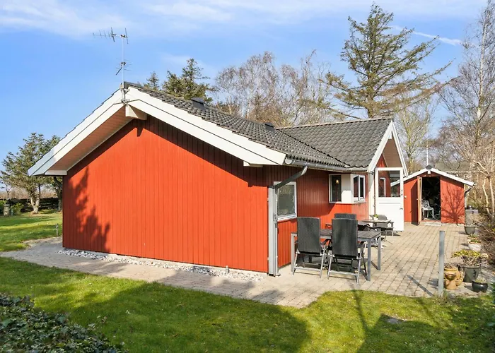 2 Bedroom Stunning In * Knebel